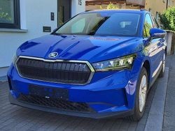 Modra energy/energy blue Gebraucht 2023 Skoda Enyaq iV Loft SUV | 23.000 € (Fairer Preis)