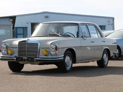 Weiß Gebraucht 1971 Mercedes 280 SE Limousine | 16.299 €