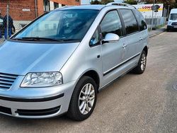 Silber Gebraucht 2007 VW Sharan Freestyle Van / Kleinbus | 4.350 € (Fairer Preis)