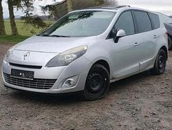 Grau Gebraucht 2010 Renault Grand Scénic III Van / Kleinbus | 3.000 € (Fairer Preis)