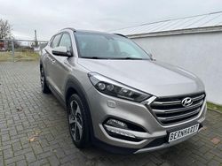 White sand (metallic) Gebraucht 2017 Hyundai Tucson Premium SUV | 16.990 € (Etwas zu teuer)