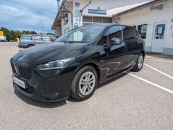 Black sapphire metallic Gebraucht 2022 BMW 218 M Sport Van / Kleinbus | 27.990 € (Fairer Preis)