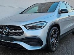 Silber Gebraucht 2020 Mercedes GLA180 AMG line SUV | 28.800 €