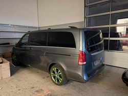 Grau Gebraucht 2014 Mercedes V250 Avantgarde Van / Kleinbus | 32.000 € (Fairer Preis)