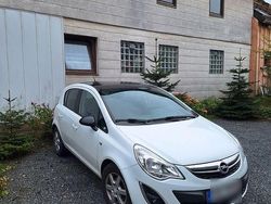 Weiß Gebraucht 2012 Opel Corsa Edition Kleinwagen | 4.300 € (Fairer Preis)