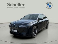 Saphirschwarz metallic Gebraucht 2023 BMW iX Sport Line SUV | 51.900 € (Etwas zu teuer)