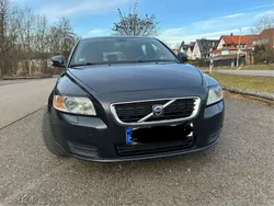 Grau Gebraucht 2009 Volvo V50 R-Design Kombi | 2.400 € (Fairer Preis)