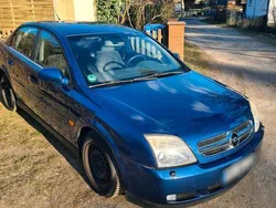 Blau Gebraucht 2002 Opel Vectra Limousine | 1.750 €