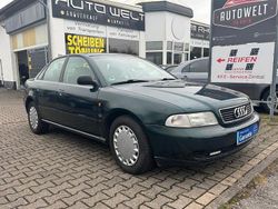 Grün Gebraucht 1995 Audi A4 Limousine | 1.990 €