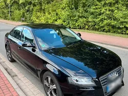 Schwarz Gebraucht 2009 Audi A4 Comfort Limousine | 6.400 € (Etwas zu teuer)