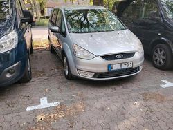 Grau Gebraucht 2025 Ford Galaxy Van / Kleinbus | 3.600 €