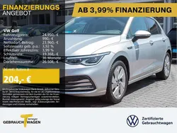 Silber Gebraucht 2024 VW Golf VIII Style Limousine | 24.950 € (Guter Preis)