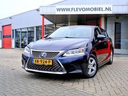 Blau Gebraucht 2019 Lexus CT200h Limousine | 13.999 €