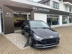 Phantom black mineraleffekt Gebraucht 2024 Hyundai i20 Comfort Kleinwagen | 22.990 € (Guter Preis)