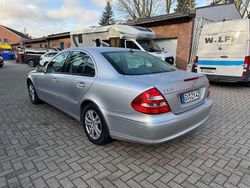 Iridiumsilber Gebraucht 2006 Mercedes E200 Limousine | 2.700 € (Guter Preis)