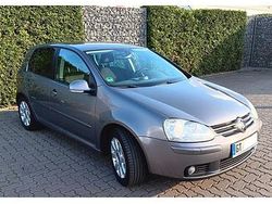 Grau Gebraucht 2008 VW Golf V Limousine | 3.500 € (Etwas zu teuer)