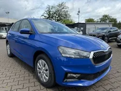 Blau Neu 2025 Skoda Fabia Limousine | 17.890 € (Superpreis)