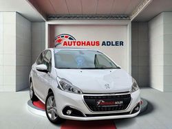 Weiß Gebraucht 2019 Peugeot 208 Signature Sky Kleinwagen | 10.990 € (Etwas zu teuer)