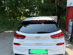 Weiß Gebraucht 2020 Hyundai i30 YES! Limousine | 17.900 € (Guter Preis)