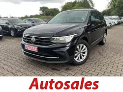 Schwarz Gebraucht 2022 VW Tiguan Life SUV | 21.186 € (Superpreis)