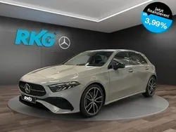 Grau Gebraucht 2025 Mercedes A220 AMG Limousine | 44.240 € (Teuer)