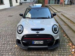 Silber Gebraucht 2022 Mini John Cooper Works Kleinwagen | 31.900 € (Fairer Preis)