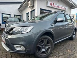 Grau Gebraucht 2018 Dacia Logan MCV Celebration Limousine | 7.949 € (Fairer Preis)