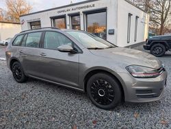 Grau Gebraucht 2016 VW Golf VII Allstar Kombi | 12.990 € (Superpreis)