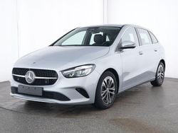 Metalliclack hightechsilber Gebraucht 2024 Mercedes B180 Progressive Van / Kleinbus | 30.350 € (Superpreis)
