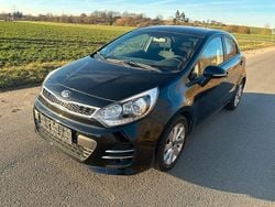 Schwarz Gebraucht 2015 Kia Rio DREAM-TEAM Edition Limousine | 7.200 € (Fairer Preis)