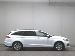 Weiss Gebraucht 2021 Ford Mondeo Trend Kombi | 13.680 € (Superpreis)