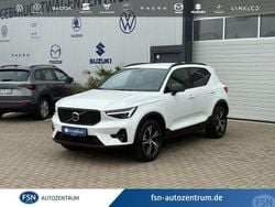 Weiß Gebraucht 2024 Volvo XC40 Plus SUV | 36.990 € (Fairer Preis)