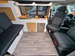 Schwarz Gebraucht 2017 VW T6 California Van | 32.993 €