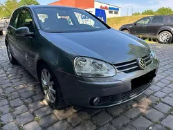 Grau Gebraucht 2005 VW Golf IV Trendline Limousine | 2.400 € (Guter Preis)