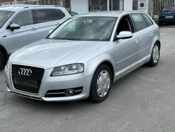 Silber Gebraucht 2012 Audi A3 Sportback Attraction Kombi | 4.870 € (Guter Preis)