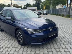 Blau Gebraucht 2021 VW Golf VIII United Limousine | 17.500 € (Fairer Preis)