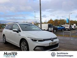 Weiß Gebraucht 2021 VW Golf VIII Style Kombi | 23.385 € (Fairer Preis)