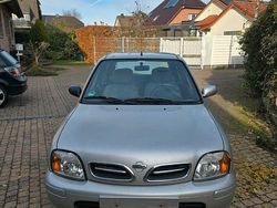 Silber Gebraucht 2001 Nissan Micra Comfort Kleinwagen | 1.000 € (Superpreis)
