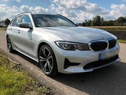 Silber Gebraucht 2020 BMW 318 Kombi | 19.211 € (Guter Preis)