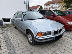 Silber Gebraucht 1997 BMW 316 Compact Kleinwagen | 1.250 € (Guter Preis)