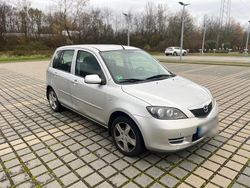 Silber Gebraucht 2006 Mazda 2 Kleinwagen | 1.200 €