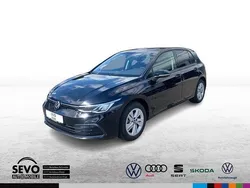 Schwarz Gebraucht 2023 VW Golf VIII Life Limousine | 23.860 € (Guter Preis)