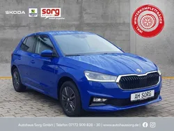 Blau Neu 2024 Skoda Fabia Drive Limousine | 19.990 € (Fairer Preis)