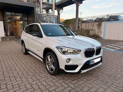Weiß Gebraucht 2017 BMW X1 Sport Line SUV | 22.900 € (Superpreis)