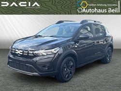 Perlmuttschwarz metallic Gebraucht 2025 Dacia Sandero Essentiel Kleinwagen | 17.050 € (Guter Preis)