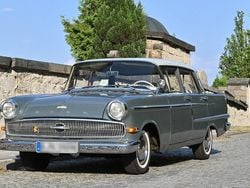 Grau Gebraucht 1962 Opel Kapitän Limousine | 20.980 €