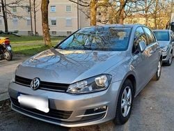 Grau Gebraucht 2017 VW Golf VII Comfortline Kombi | 9.800 € (Guter Preis)
