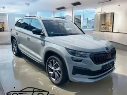 Grau Gebraucht 2022 Skoda Kodiaq SportLine SUV | 29.990 €