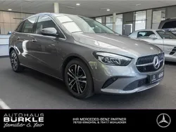 Grau Gebraucht 2024 Mercedes B200 Advanced Van / Kleinbus | 35.340 € (Teuer)