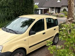 Gelb Gebraucht 2009 Fiat Panda Kleinwagen | 1.800 € (Fairer Preis)